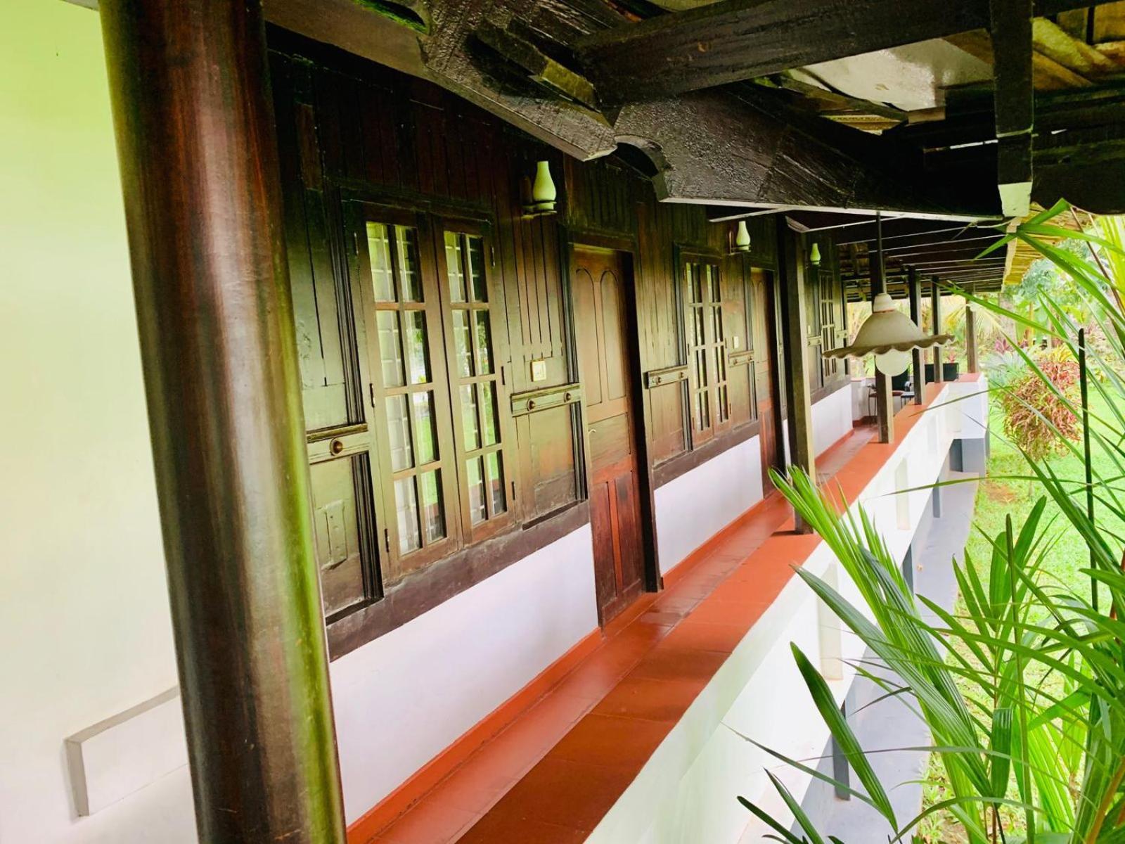 The Pamba Heritage Villa Champakulam Exterior photo
